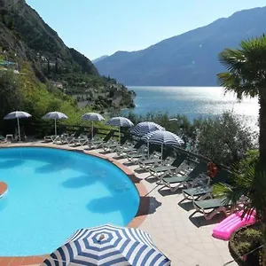 https://hotel-augusta-garni.it-lombardy.com