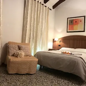 https://casa-gaia-campalto.hotelinveneto.com
