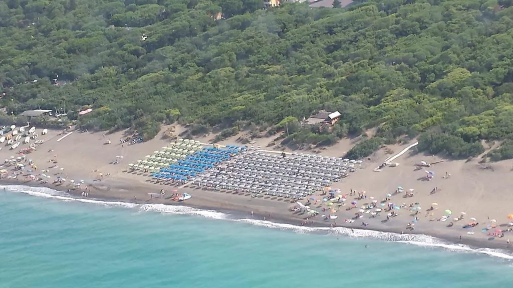 Affittacamere Floramare Marina Di Bibbona Italy