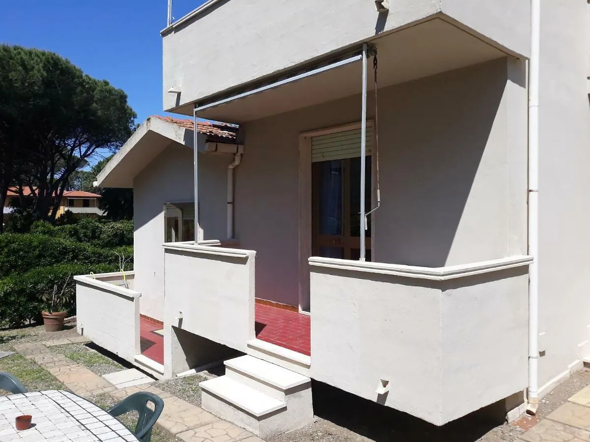 Guest house Affittacamere Floramare Marina Di Bibbona Italy
